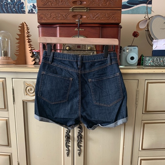 High Rise Shorts - Picture 2 of 4